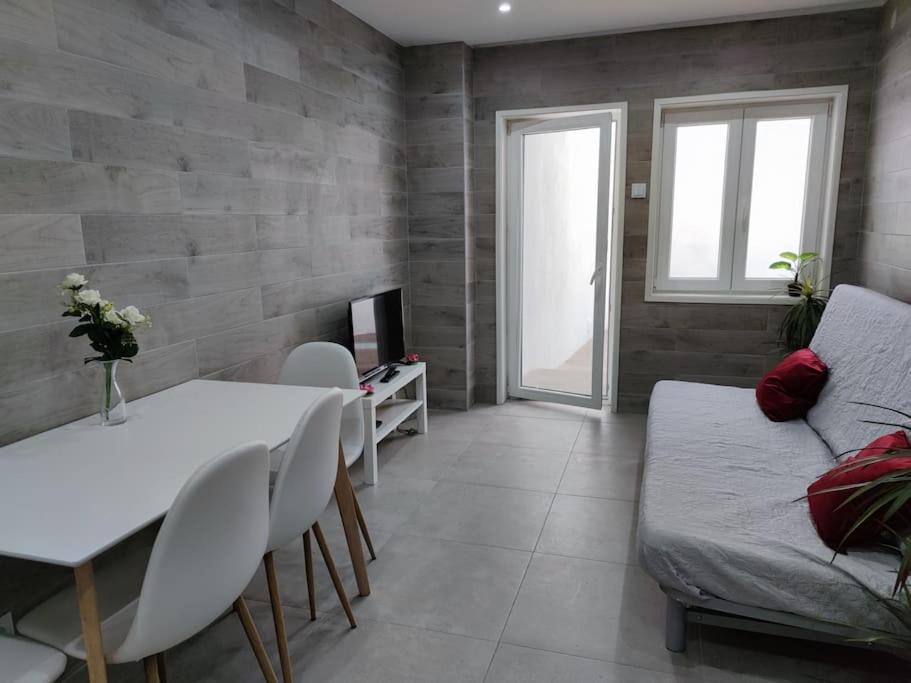 Torre Dos Clerigos Apartment Porto Exterior photo